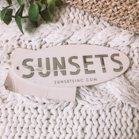 Sunsets Black/White High Rise Bikini Bottom XS NWT - Picture 6 of 8